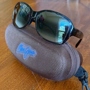 Stylish Black Sunglasses